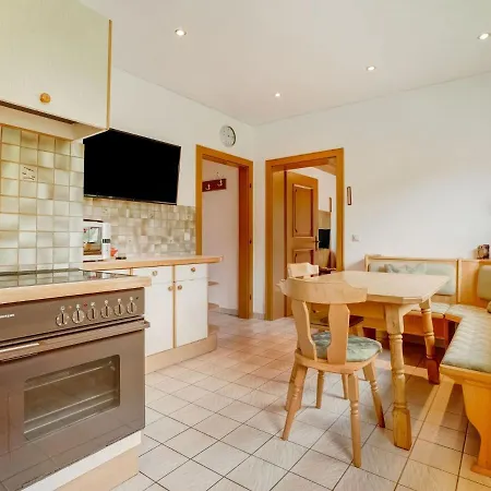 Warm Mansion Near Ski Arena In Hermangor-pressegger *